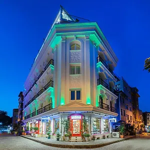https://magnaura-palace.istanbul-turkeyhotels.com