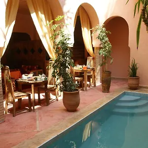 https://riad-azenzer.marrakeshhotelsmorocco.com